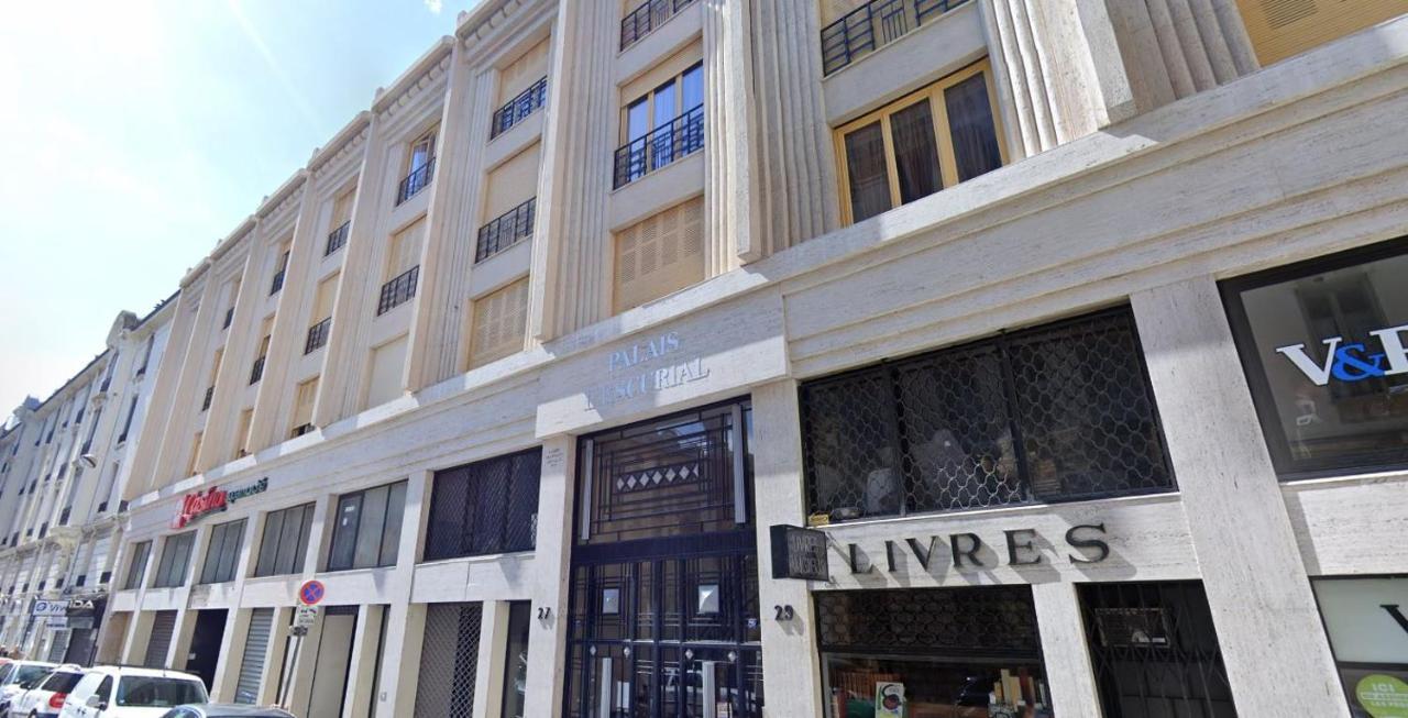 Beautiful Apartment In The Heart Of Nizza Exterior foto