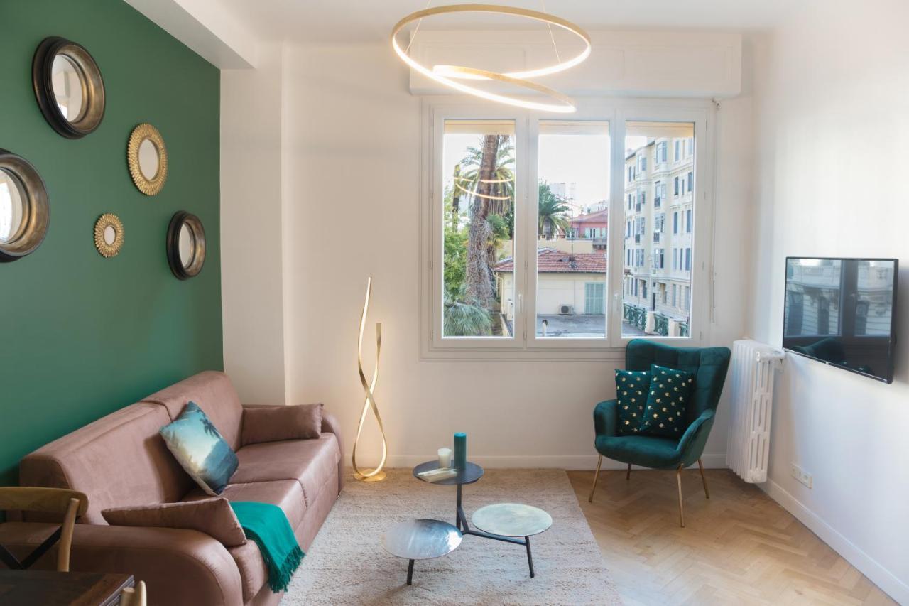 Beautiful Apartment In The Heart Of Nizza Exterior foto