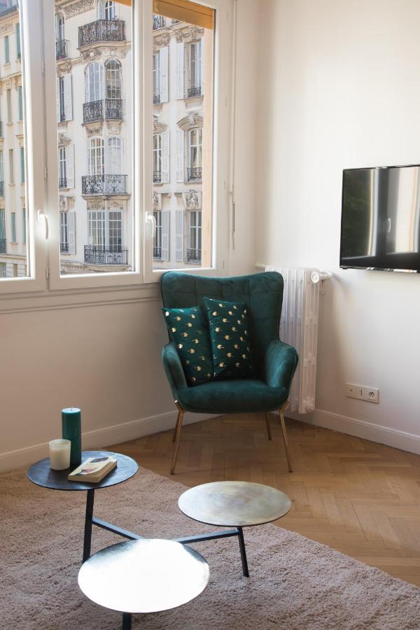 Beautiful Apartment In The Heart Of Nizza Exterior foto